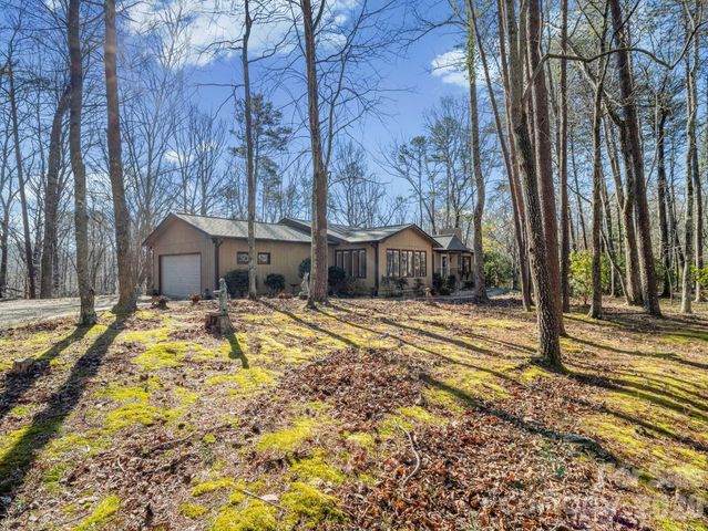 423 Mountain View Drive, Columbus, NC 28722