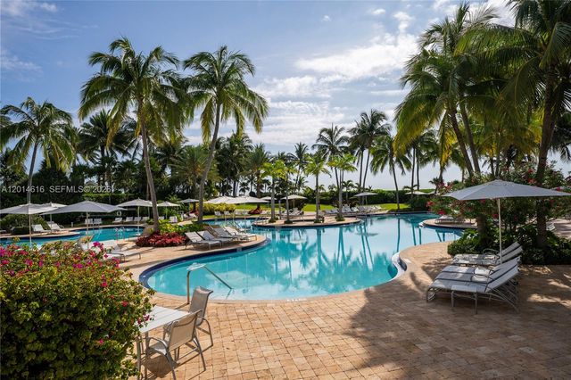 50 S Pointe Drive 607, Miami Beach, FL 33139