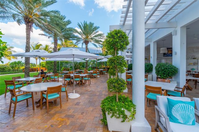 50 S Pointe Drive 607, Miami Beach, FL 33139
