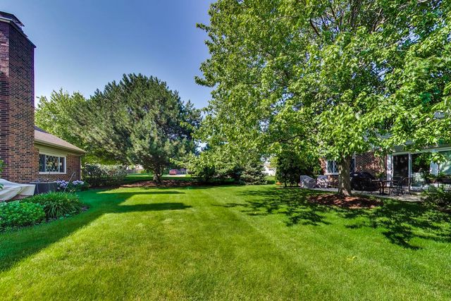1204 Garfield Avenue, Libertyville, IL 60048