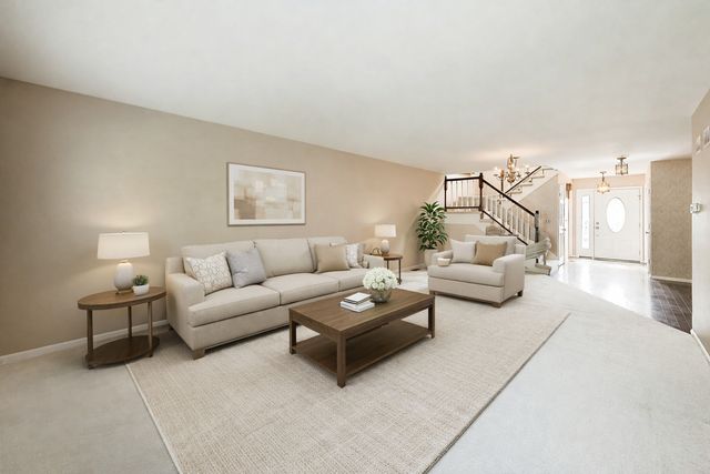 1204 Garfield Avenue, Libertyville, IL 60048