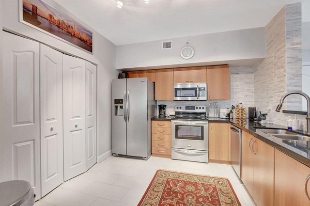 250 NE 3rd Avenue 1408, Delray Beach, FL 33444