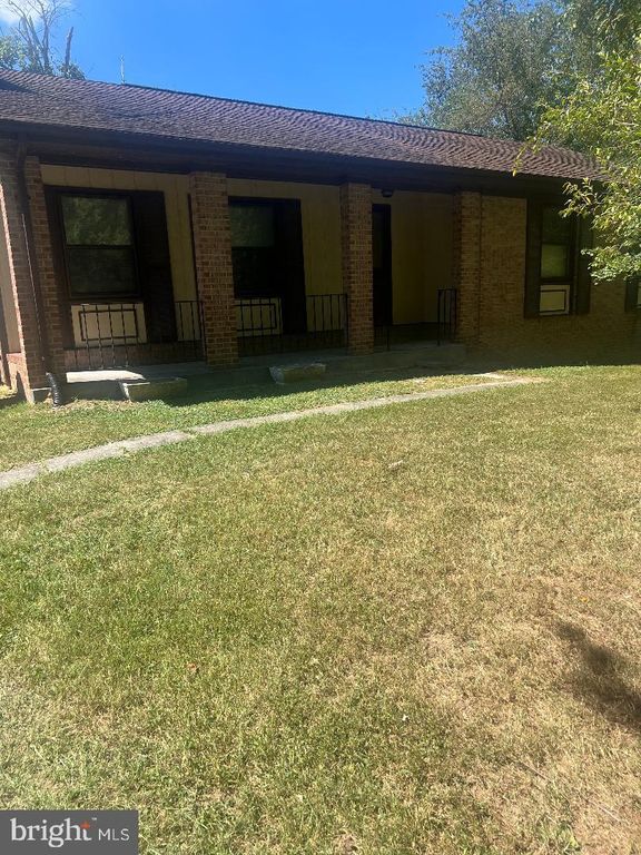 226 PEACH GROVE LN, Clear Brook, VA 22624