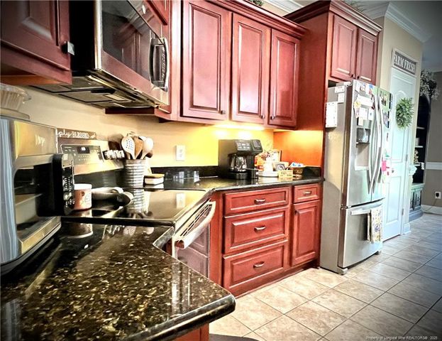 5204 Pin Oak Drive, Lumberton, NC 28358