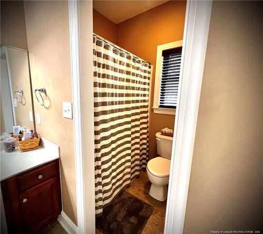 5204 Pin Oak Drive, Lumberton, NC 28358