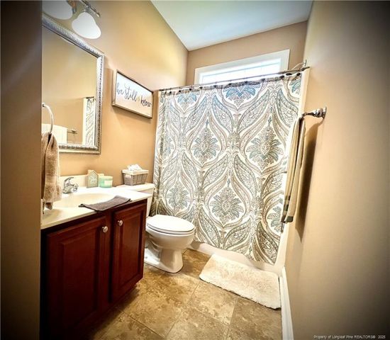 5204 Pin Oak Drive, Lumberton, NC 28358