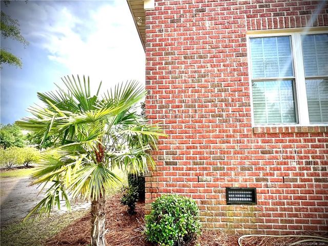 5204 Pin Oak Drive, Lumberton, NC 28358