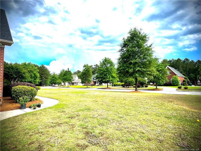5204 Pin Oak Drive, Lumberton, NC 28358