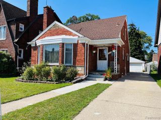 7653 Pinehurst Street, Dearborn, MI 48126