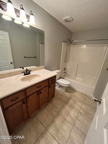 810 E 24th Street, Lynn Haven, FL 32444