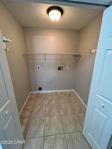 810 E 24th Street, Lynn Haven, FL 32444