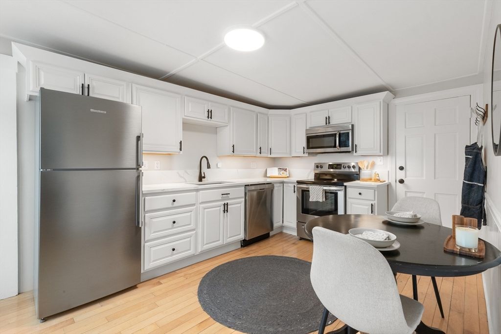 10.5 Herbert Street 21, Salem, MA 01970