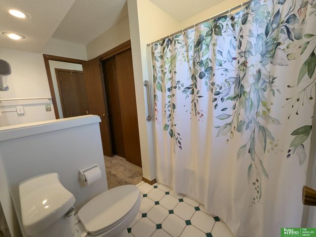 12512 Yates Street, Omaha, NE 68164