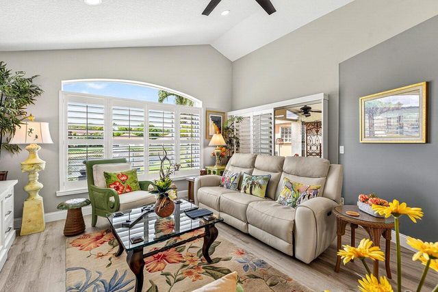 7033 Galleon Cove, Riviera Beach, FL 33418