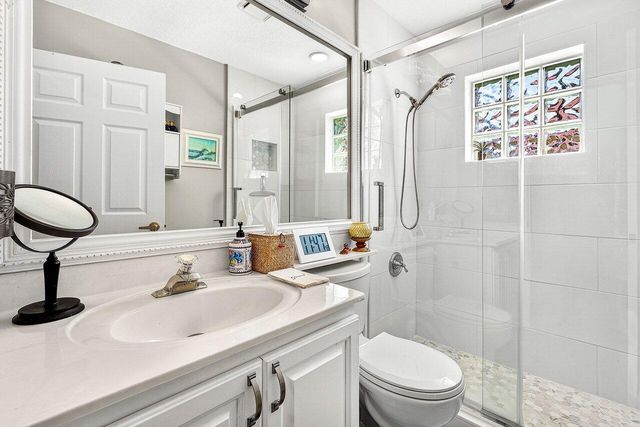 7033 Galleon Cove, Riviera Beach, FL 33418