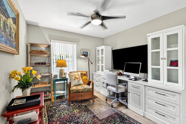 7033 Galleon Cove, Riviera Beach, FL 33418