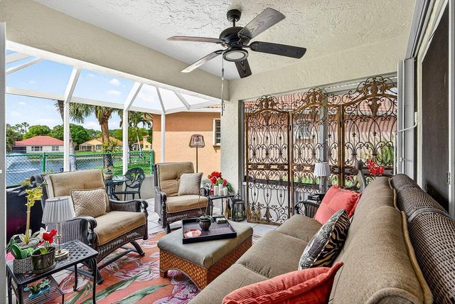 7033 Galleon Cove, Riviera Beach, FL 33418