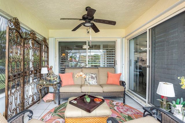 7033 Galleon Cove, Riviera Beach, FL 33418