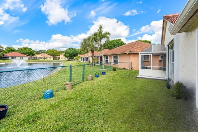 7033 Galleon Cove, Riviera Beach, FL 33418