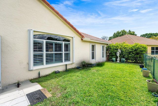 7033 Galleon Cove, Riviera Beach, FL 33418