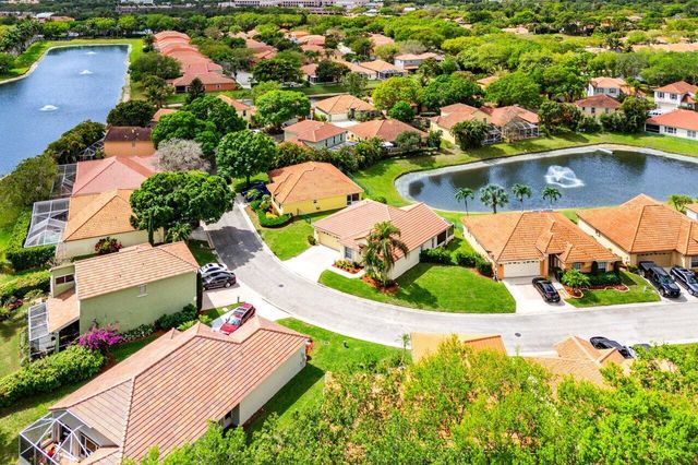 7033 Galleon Cove, Riviera Beach, FL 33418