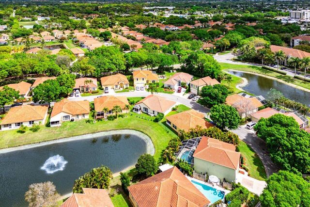 7033 Galleon Cove, Riviera Beach, FL 33418