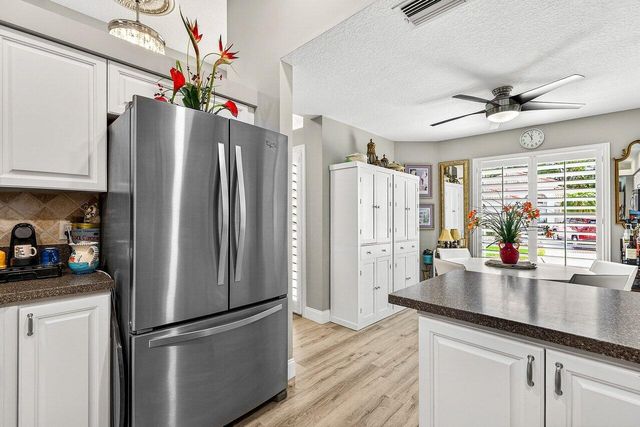 7033 Galleon Cove, Riviera Beach, FL 33418