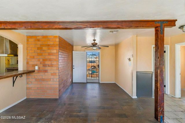 6131 E 28th Street, Tucson, AZ 85711