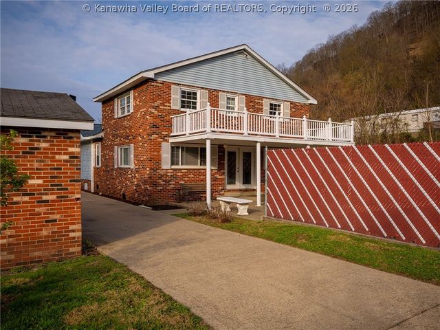 118 Maroney Lane, Shrewsbury, WV 25015