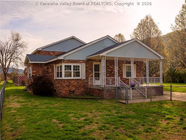 118 Maroney Lane, Shrewsbury, WV 25015