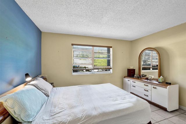 1920 NE 1st Terrace 107H, Wilton Manors, FL 33305