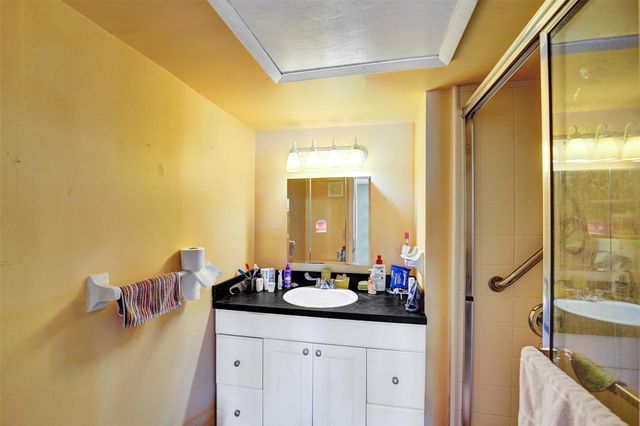 1920 NE 1st Terrace 107H, Wilton Manors, FL 33305