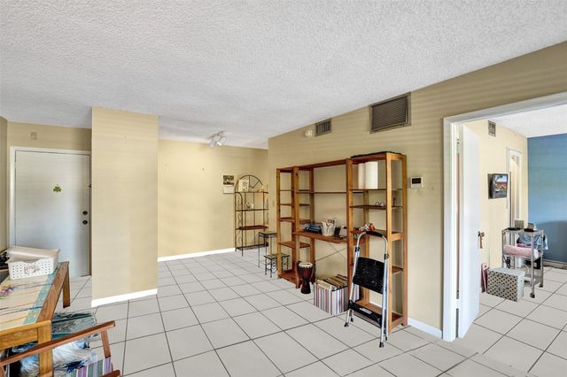 1920 NE 1st Terrace 107H, Wilton Manors, FL 33305