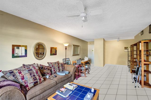 1920 NE 1st Terrace 107H, Wilton Manors, FL 33305