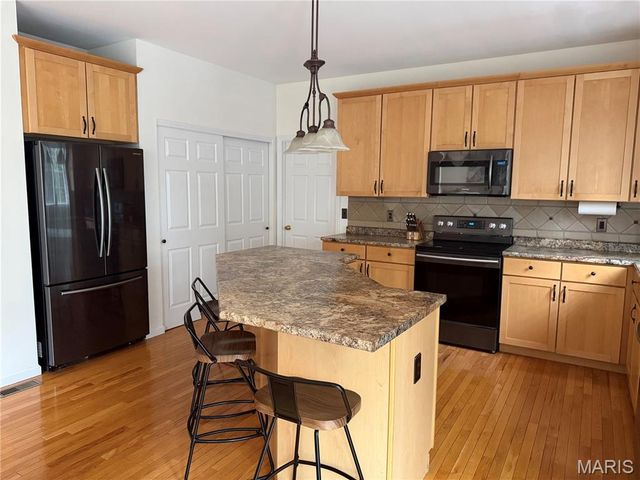 3450 Caton Run Crossing, Shiloh, IL 62221