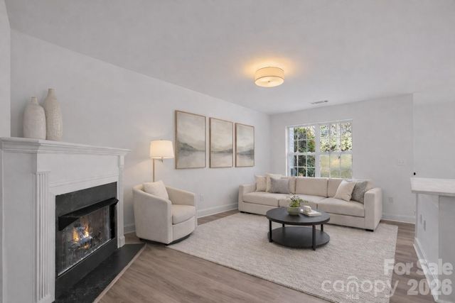 9512 Elizabeth Townes Lane, Charlotte, NC 28277