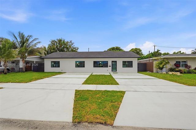 1140 NE 201st Ter, Miami, FL 33179