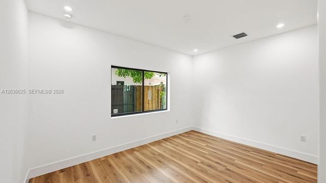 1140 NE 201st Ter, Miami, FL 33179