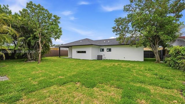 1140 NE 201st Ter, Miami, FL 33179