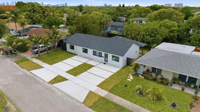 1140 NE 201st Ter, Miami, FL 33179
