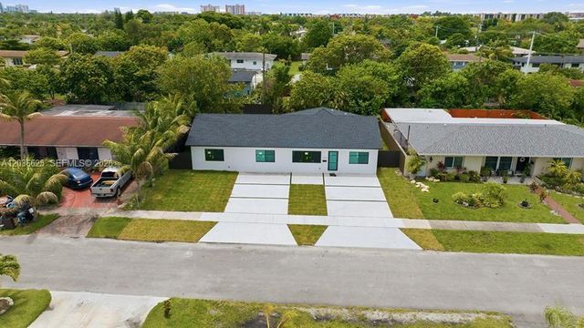 1140 NE 201st Ter, Miami, FL 33179