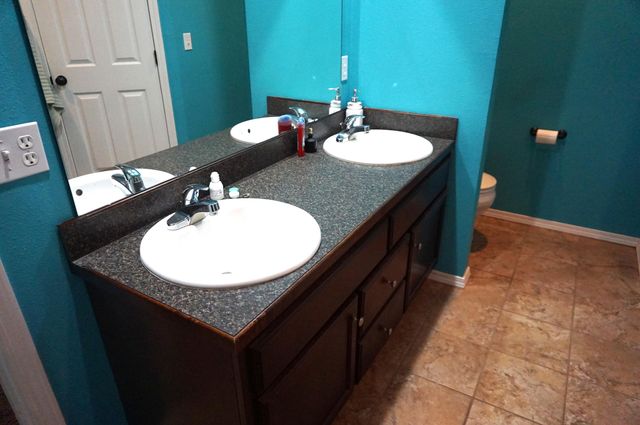 230 E Lapis Avenue, Republic, MO 65738