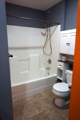 230 E Lapis Avenue, Republic, MO 65738