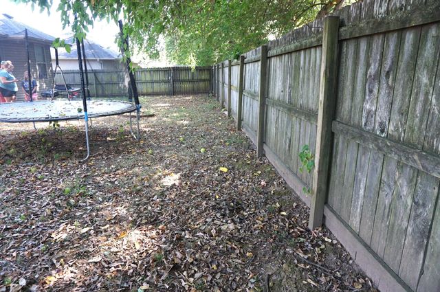 230 E Lapis Avenue, Republic, MO 65738