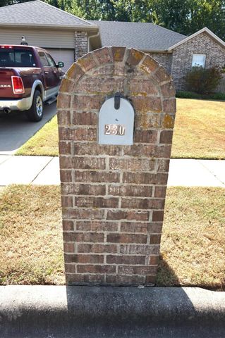 230 E Lapis Avenue, Republic, MO 65738