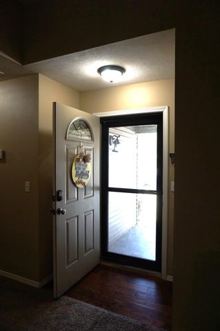 230 E Lapis Avenue, Republic, MO 65738