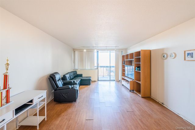 1 Bay Club Drive 11J, Bayside, NY 11360