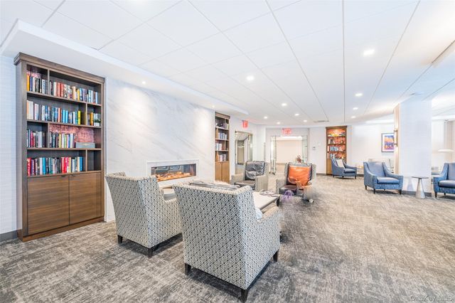 1 Bay Club Drive 11J, Bayside, NY 11360