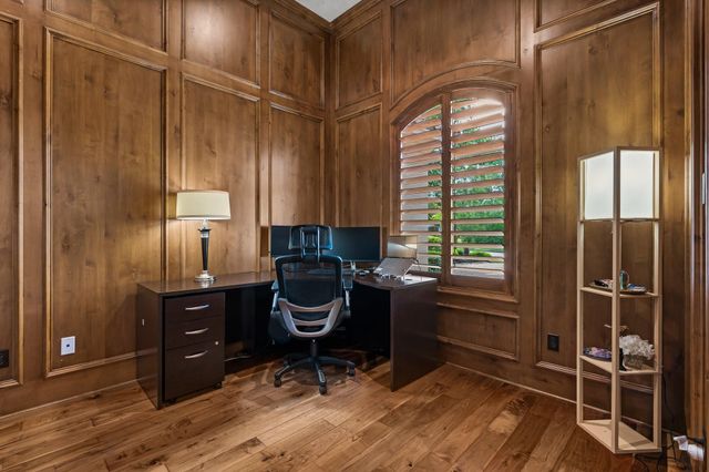 22 Johnathan Landing Court, The Woodlands, TX 77389