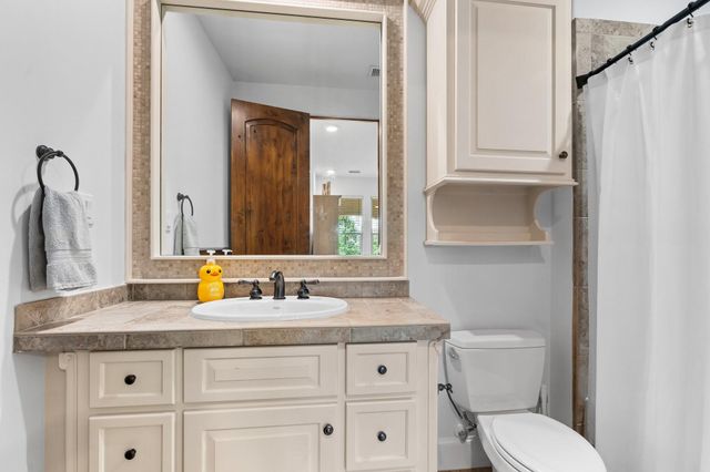 22 Johnathan Landing Court, The Woodlands, TX 77389